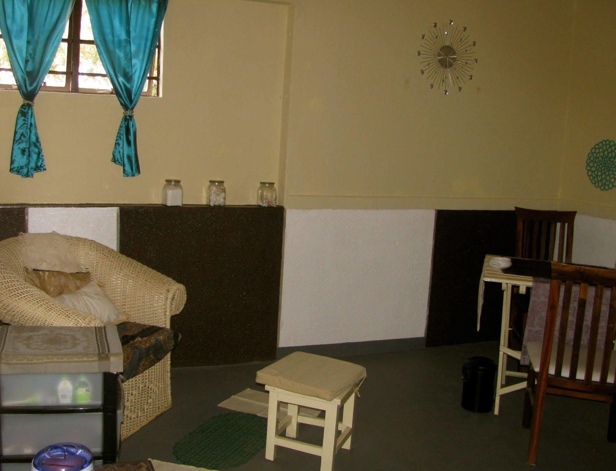 Madidi Lodge Lilongwe Exterior photo