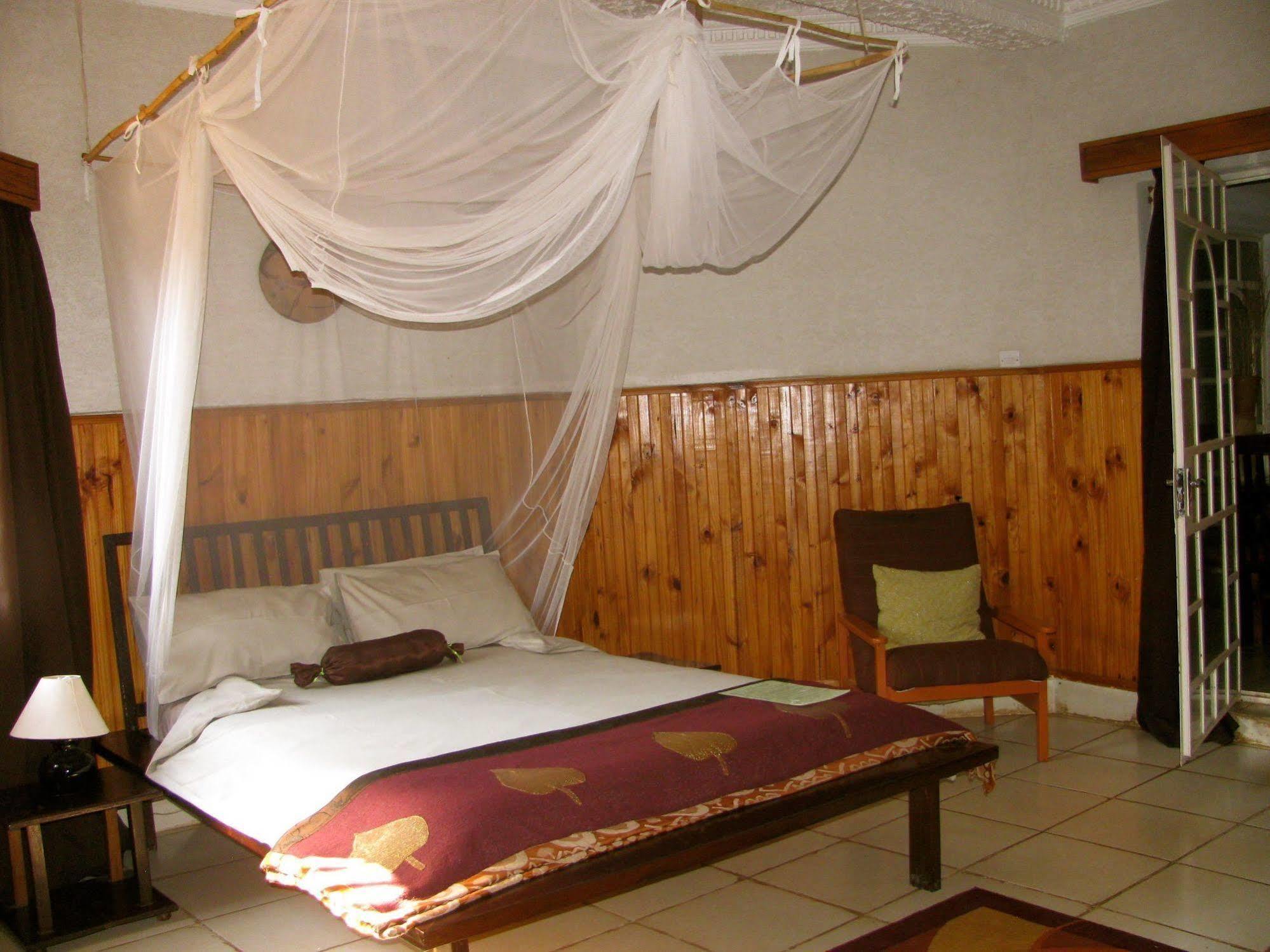 Madidi Lodge Lilongwe Exterior photo